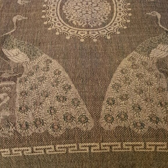 Decorative Bed Coverlet/Throw, reversable, lightweight 50 X 70 - Picture 9 of 9